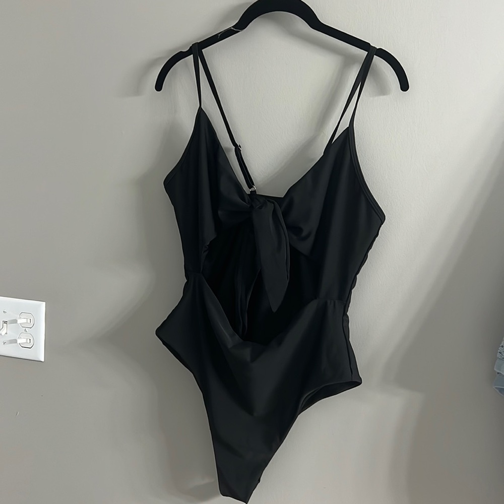 Black cut out swimsuit xl